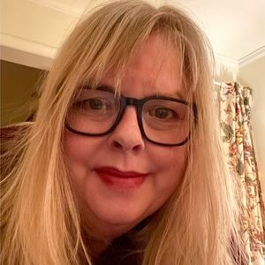 Meet your Posher, Deborah